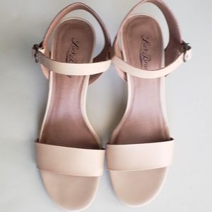 Nude Sandal w Heel 7 Lucky